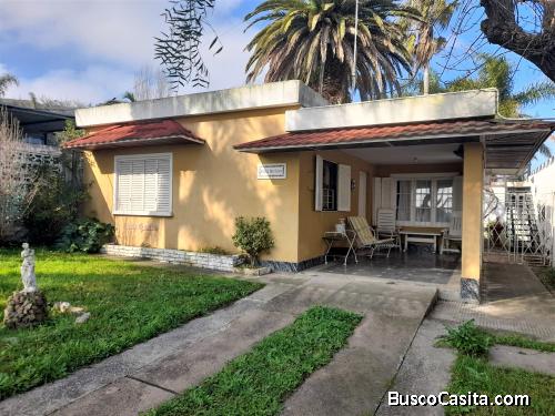 LOS PALMARES - Acogedora casa en excelente ubicación.