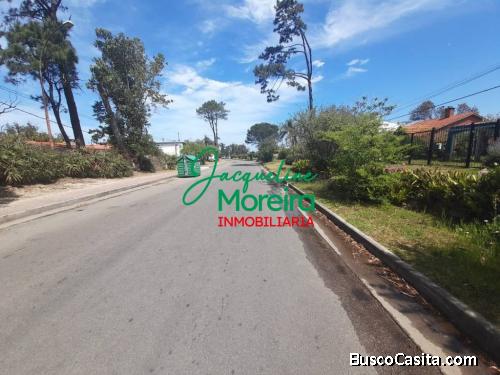 Amplio terreno en altura a sólo 1 cuadra Terminal de Buses, zona residencial