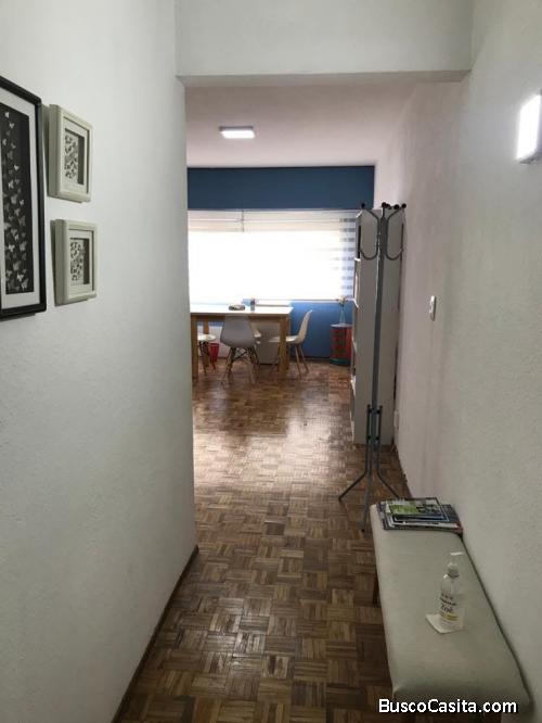 Hermosa y amplia oficina en zona céntrica