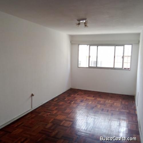 Apartamento céntrico super luminoso. 