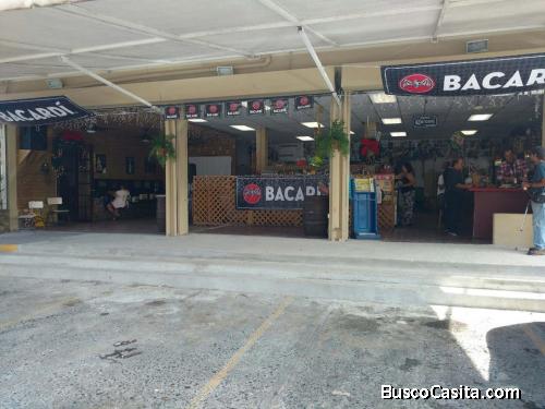 Venta Llave Negocio (Colmado Liquor Store y Taqueria)