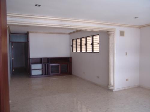 Amplio Apartamento en Ens Paraiso