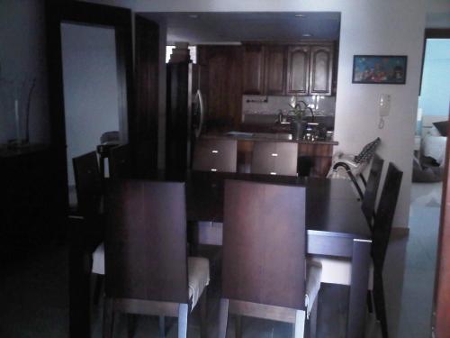 Alquilo en Evaristo Morales, con 173 metros de const.