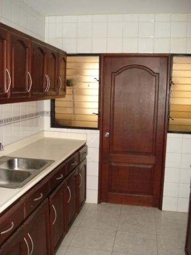 Vendo en Bella Vista con 160 metros de const.