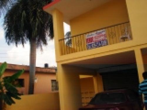 Vendo casa comercial con 520 metros de solar