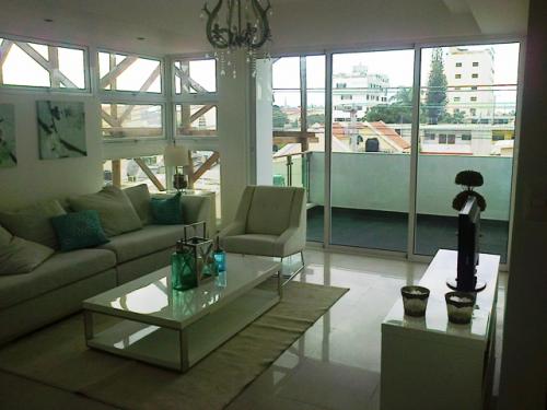 Paraiso se vende apartamento de 3 hab. por estrenar