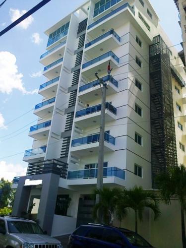 Serralles se alquila apartamento nuevo de 3 hab.