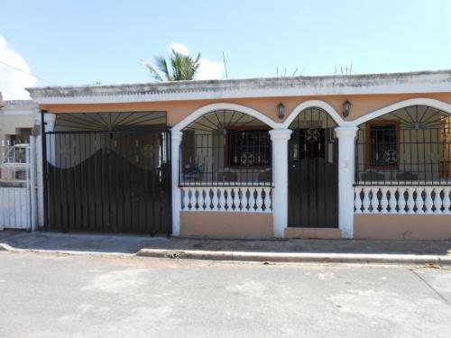 casas en la autopista de  San Isidro