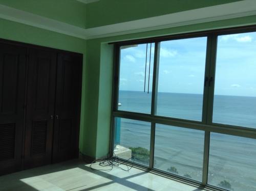 Vendo Apartamento frente al Mar