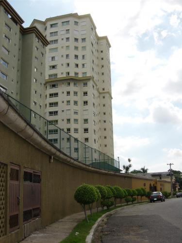 Apartamento en la torre Naragua II