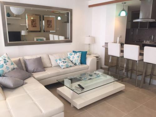 MARBELLA  EN  JUAN  DOLIO  APARTAMENTOS EN LA PLAYA