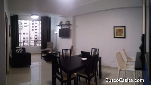 Rento apartamento amueblado en Naco