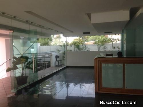 Local en alquler para consultorio en la Esperilla
