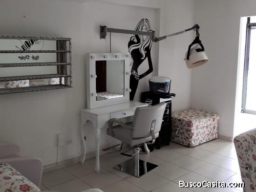 Rento Salón de Belleza Amueblado En Piantini