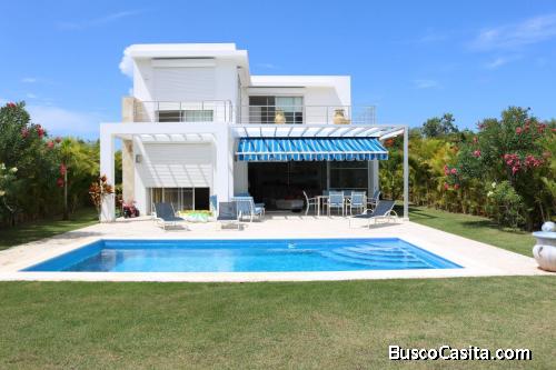 Vendo villa P. M. en el R. Playa Nueva Romana. 