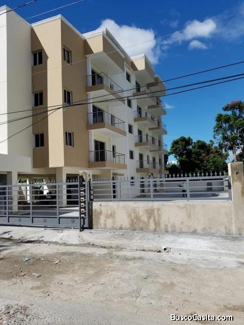 Apartamento En la Av. Hermanas Mirabal.