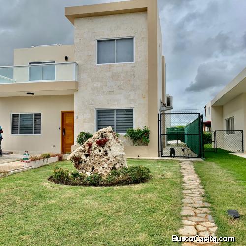 Se vende hermosa casa en Ciudad de la Palma Punta Cana