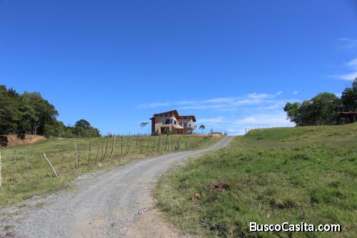 Solares de venta en excelente ubicación en Jarabacoa  RES-128C