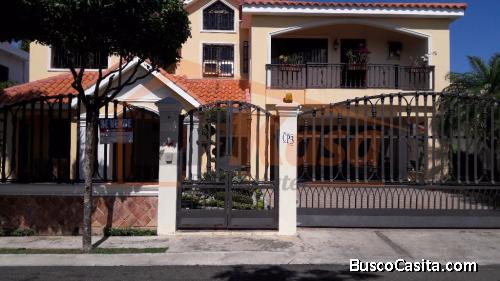Casa de venta en Las Dianas Santiago, R.D  REC-134