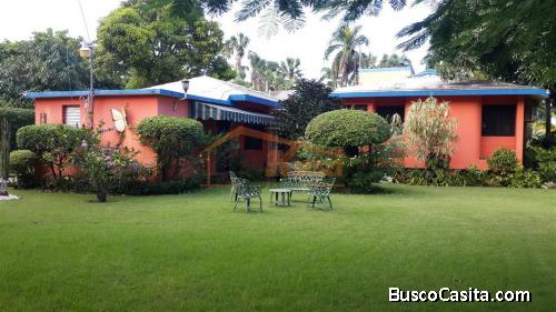 Venta de casa en Licey, Santiago de los Caballeros  REC-109