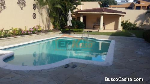 Venta de casa en Reparto Tavares, Santiago  REC-108