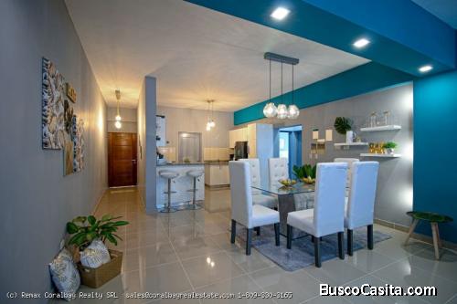 Apartamento de 3 dormitorios de estilo moderno en segundo piso