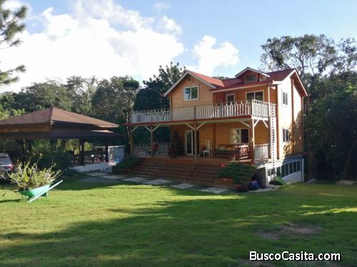 HERMOSA VILLA TOTALMENTE AMUEBLADA DE VENTA EN JARABACOA 