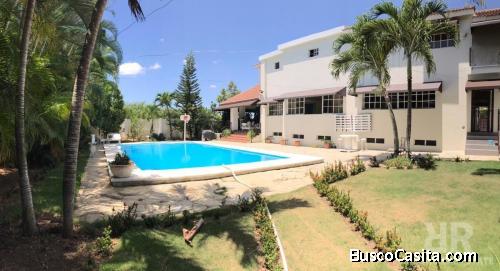 CASA DE LUJO DE VENTA EN SANTIAGO DE LOS CABALLEROSOS