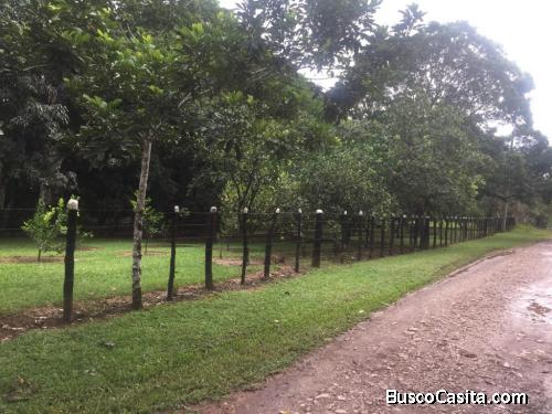 VILLA DE 13,000 METROS CON RÍO DE VENTA EN MONTE PLATA