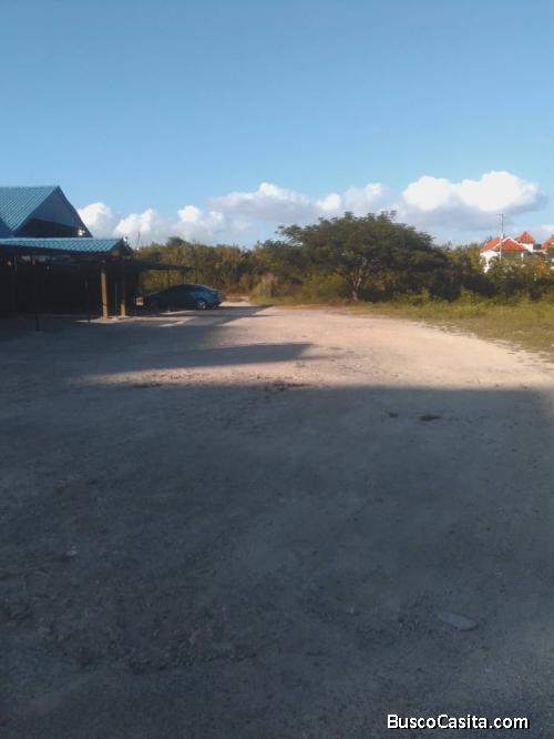 SOLAR DE VENTA CERCA DE LA PLAYA EN JUAN DOLIO