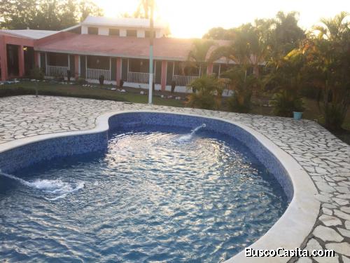 VILLA CON 120 TAREAS DE VENTA EN MONTE PLATA