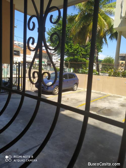 RENTO APARTAMENTO DETRÁS IKEA.(SIN INTERMEDIARIOS)