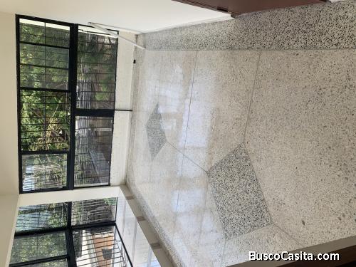 Alquilo apartamento en Gazcue 
