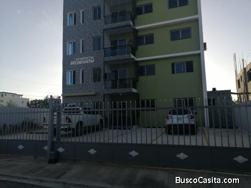 APARTAMENTO 1ER NIVEL DE VENTA EN LOS ÁLAMOS, SANTIAGO