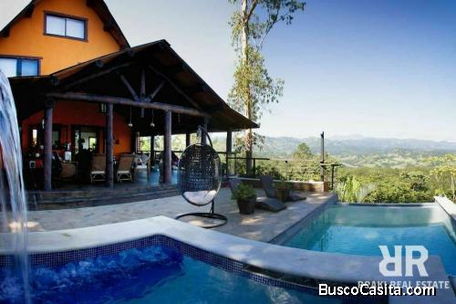 VILLA CON AMPLIO TERRENO DE VENTA EN JARABACOA