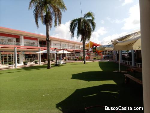 Excelente Local De 50 M2 En Plaza Comercial, Bavaro
