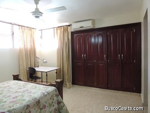 Apartamento  Ubicado en la av. Francia, Gazcue