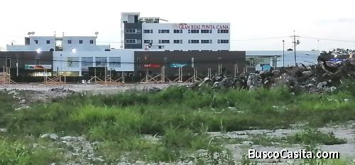 VENDO IMPRESIONANTE TERRENO,CALLES LAS OLAS, ENSANCHE PUNTA CANA  