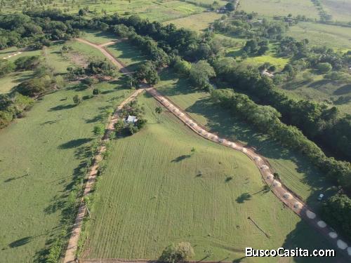 VENDO IMPRESIONANTE TERRENO ACOTÓ, PARA VILLAS, CASAS, FINCAS, EN LA CUETA DE LA PIÑA (HIGÜEY)