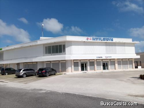 Amplia Oficina + Almacén 216 M2, Bávaro - Punta Cana