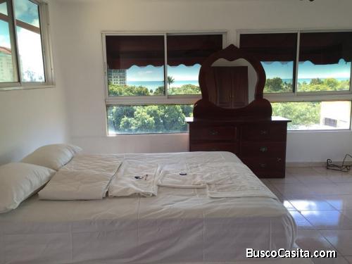 OPORTUNIDAD Vendo Pent-house en Gazcue 