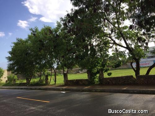 Vendo de OPORTUNIDAD Magnifico Solar en Avenida de Las Américas