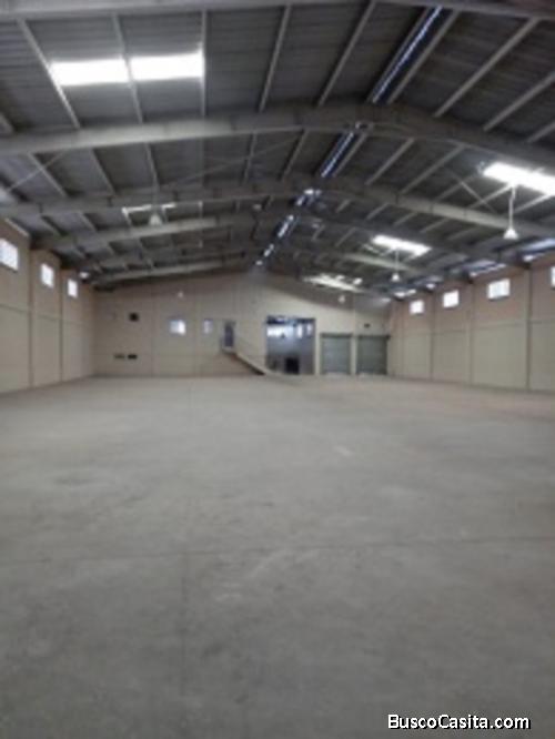Arriendo Nave de 2.200 m2 en Haina 