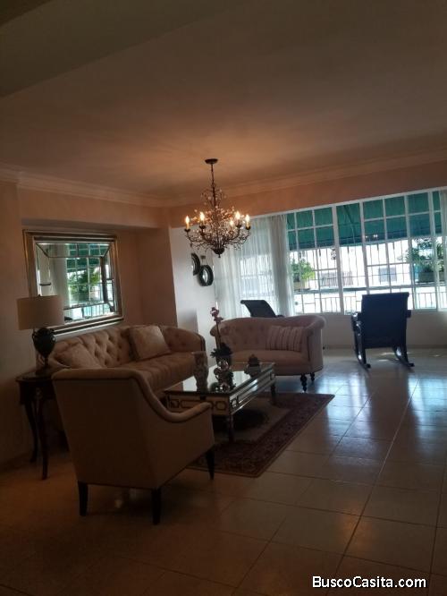 Penthouse EVARISTO MORALES