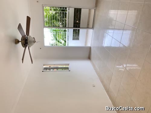 Lindo Apartamento en Ave. España todo renovado