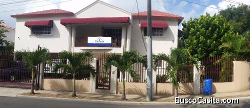 CASA DE DOS NIVELES EN URBANIZACION DE SANTIAGO ZC02