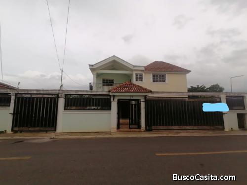 CASA AMPLIA DE VENTA EN SANTIAGO DE LOS CABALLEROS