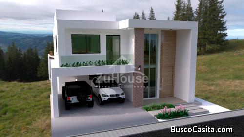 Casa con Terraza y Patio en Venta en Res. Cerrado Próximo al Dorado II WPC10