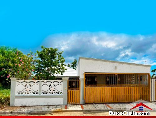 ALQUILER DE CASA EN AV. ECOLÓGICA 