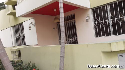 Se alquila apartamento excelente ubicación